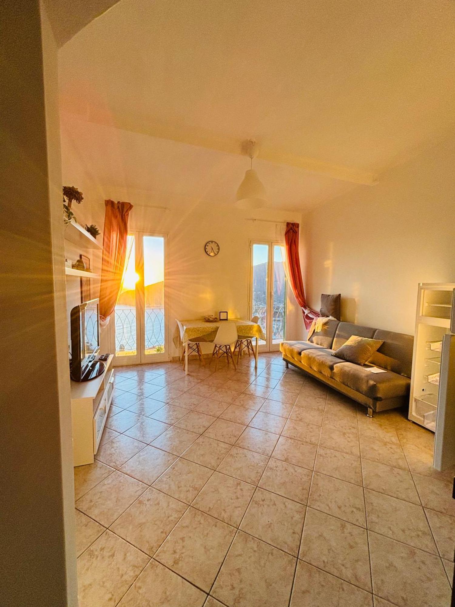 Rebecca Holidays Apartment